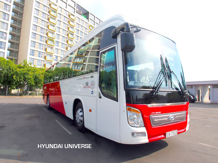 Công Ty Minh Long - Xe Hyundai Universe 45 chỗ